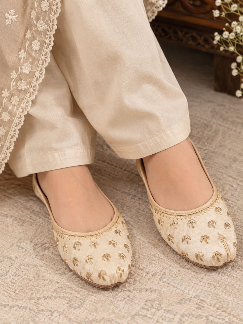 Champagne Embroidered Khussa